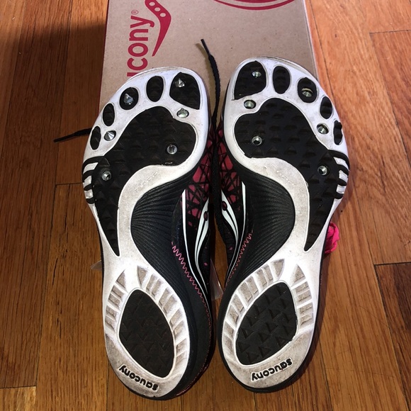 Saucony Women’s track spikes - Picture 4 of 6